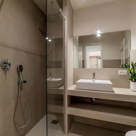 Castro Pretorio 21 - Fromhometorome شقة *