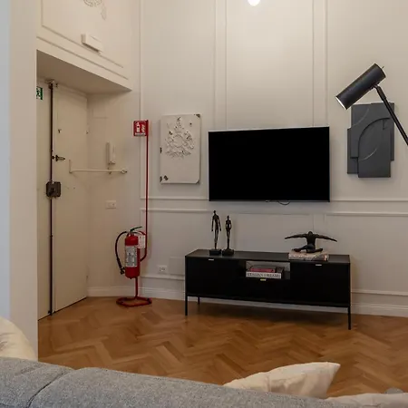 Appartement Castro Pretorio 21 - Fromhometorome Rome