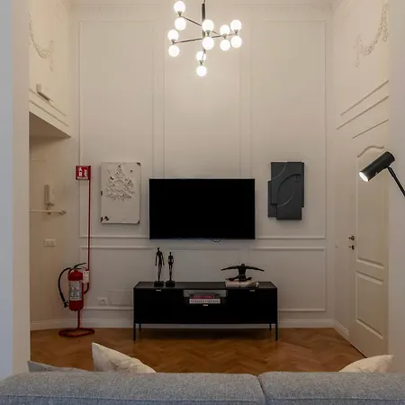 Castro Pretorio 21 - Fromhometorome Appartement *