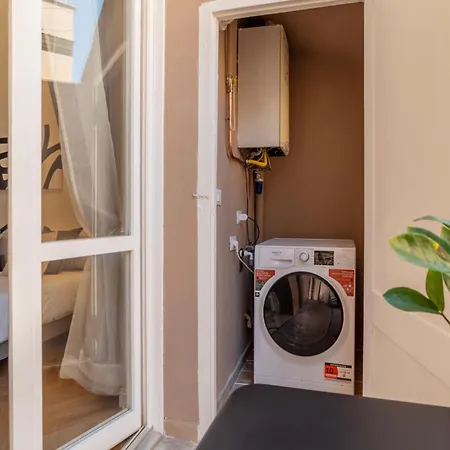 Castro Pretorio 21 - Fromhometorome * Rome