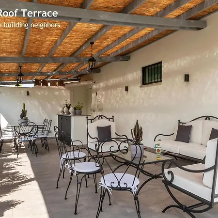 Castro Pretorio 21 - Fromhometorome Appartement