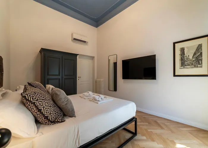Appartement Castro Pretorio 21 - Fromhometorome Rome