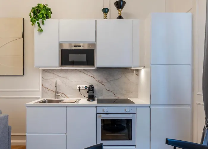 Castro Pretorio 21 - Fromhometorome * Rome