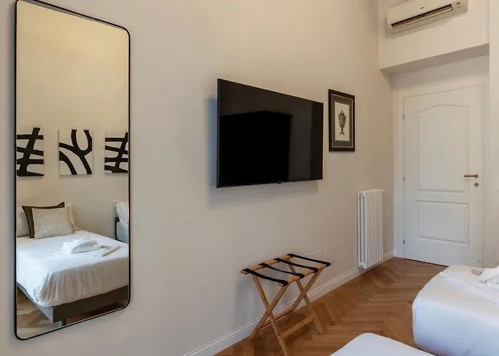 Castro Pretorio 21 - Fromhometorome Appartement Rome